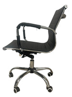 Cargar imagen en el visor de la galería, Ergo black office chair, medium, chrome base
