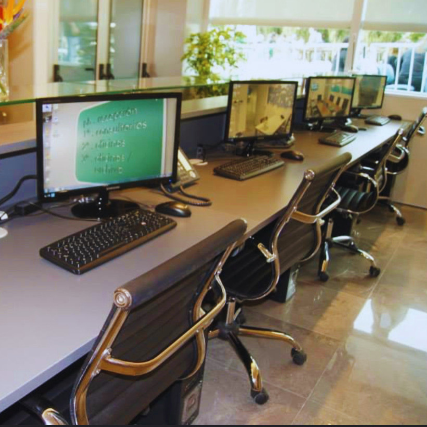 Dimensional size chart showing overall height width and seat measurements for desk chair
